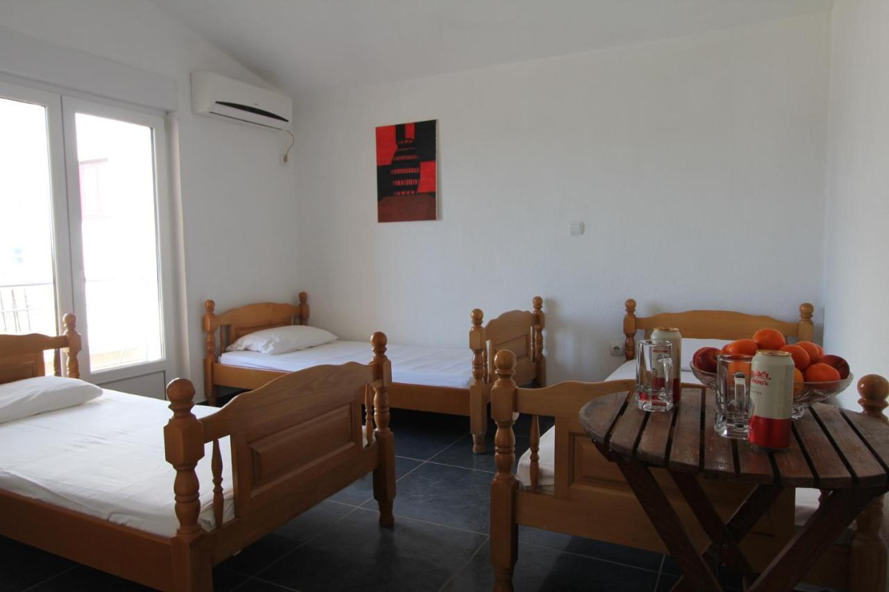 Villa Emeja - Bar - Montenegro Exterior photo